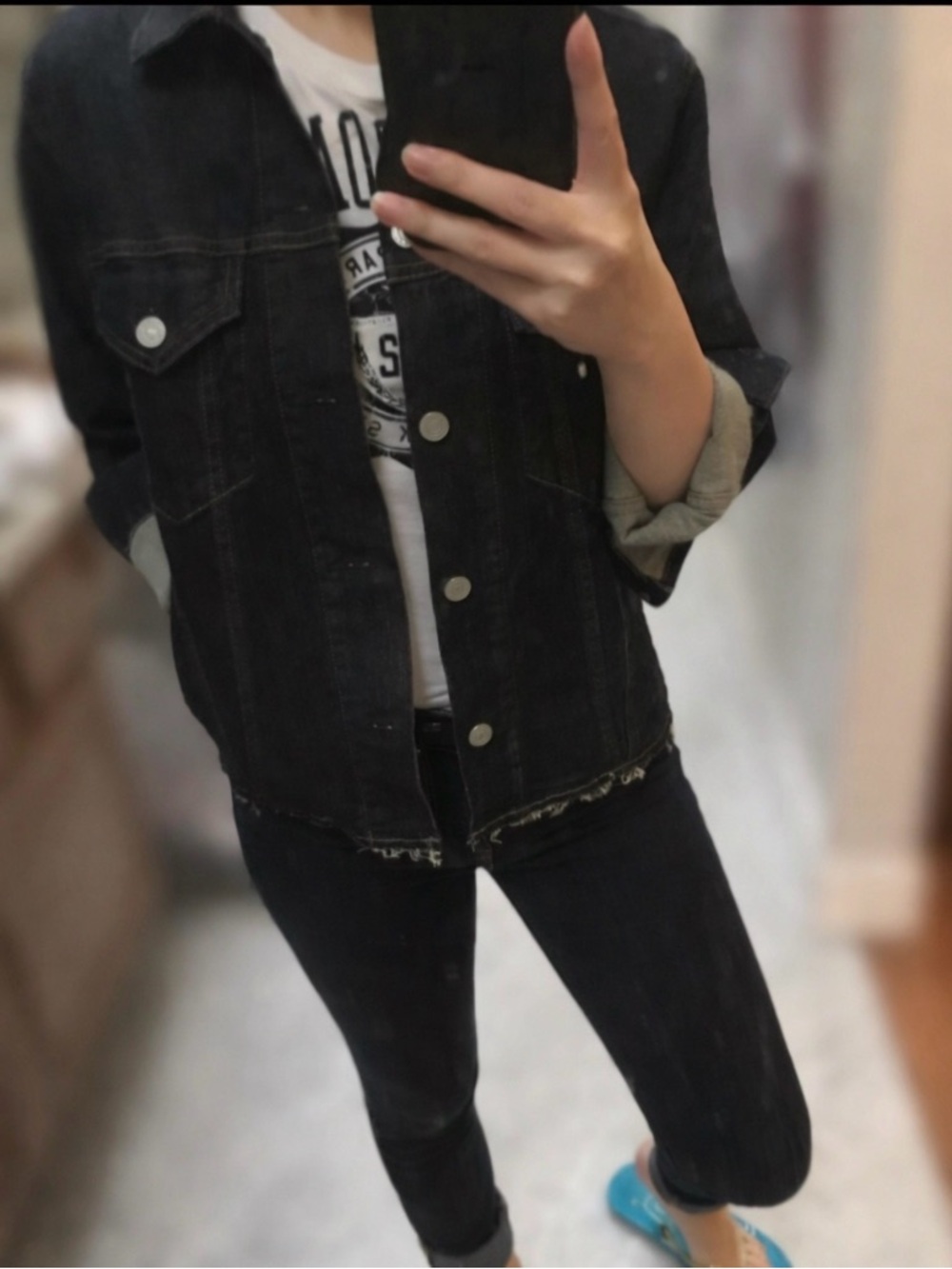 Uniqlo NEW Navy Jeans jacket- Classic Dark Denim with fringe at the bottom sz XS